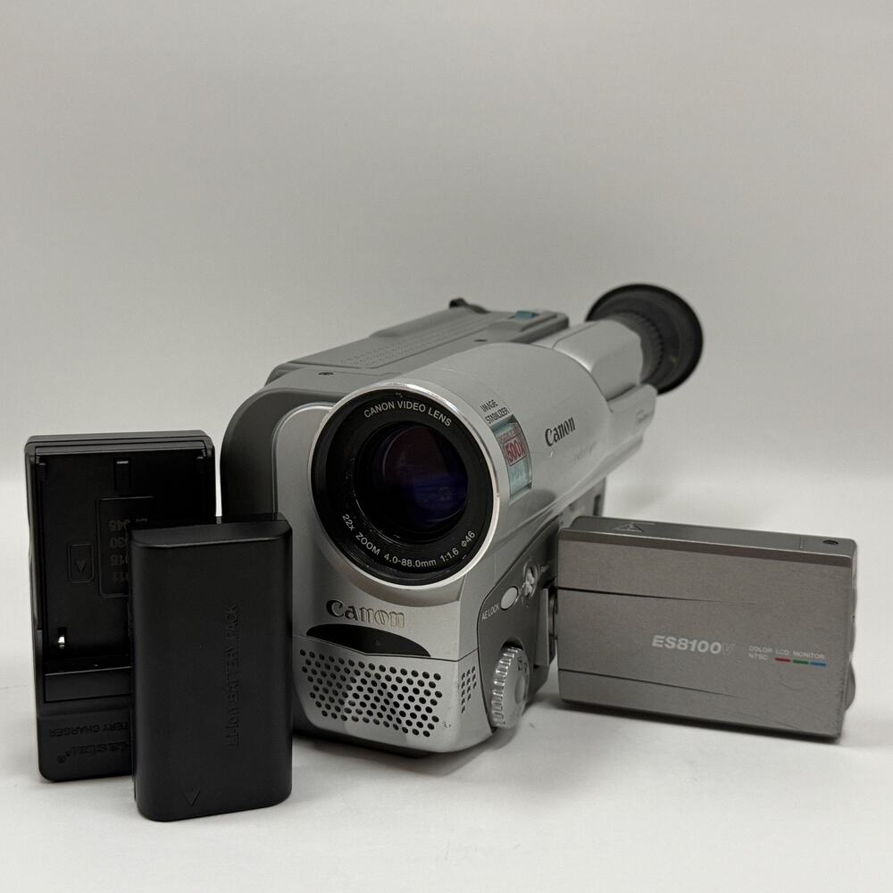 Vintage Canon Camcorder ES8100 Hi-8 WORKS - NEW BATTERY & CHARGER -SPEAKER ISSUE